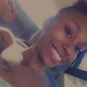 Meet your Posher, Mara